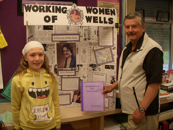 Grade 5 student Robyn Barwise from Morfee Elementary School in Mackenzie, with Power Pioneers Vice President Tim Thompson. Robyn’s project entitled Working Women of Wells featured her great-grandmother, a BC pioneer and the first telephone operator in Wells and Barkerville during the 1940’s.