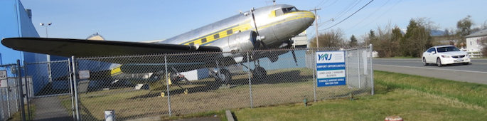 The aircraft looked even better in the sunshine as the traffic passed on 216th Street.